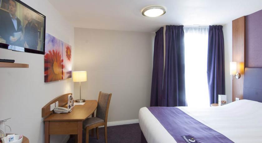 Premier Inn Basingstoke West Rom bilde